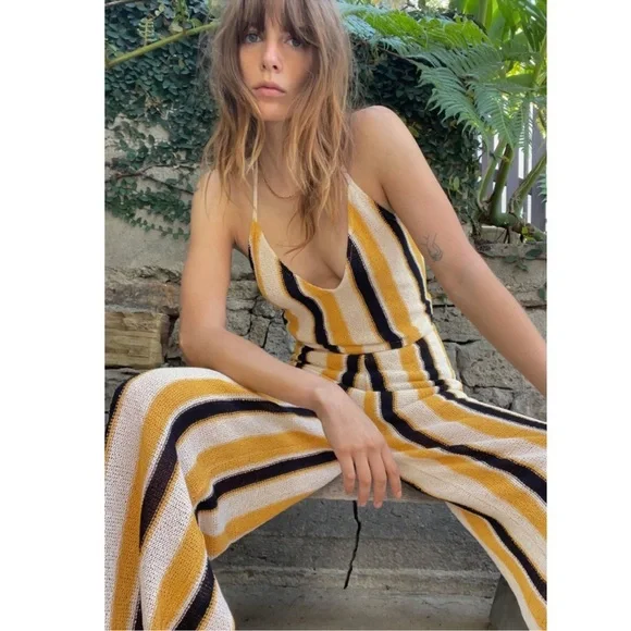 Zara women’s black yellow cream Striped knit L 31” inseam pants - Picture 13 of 13